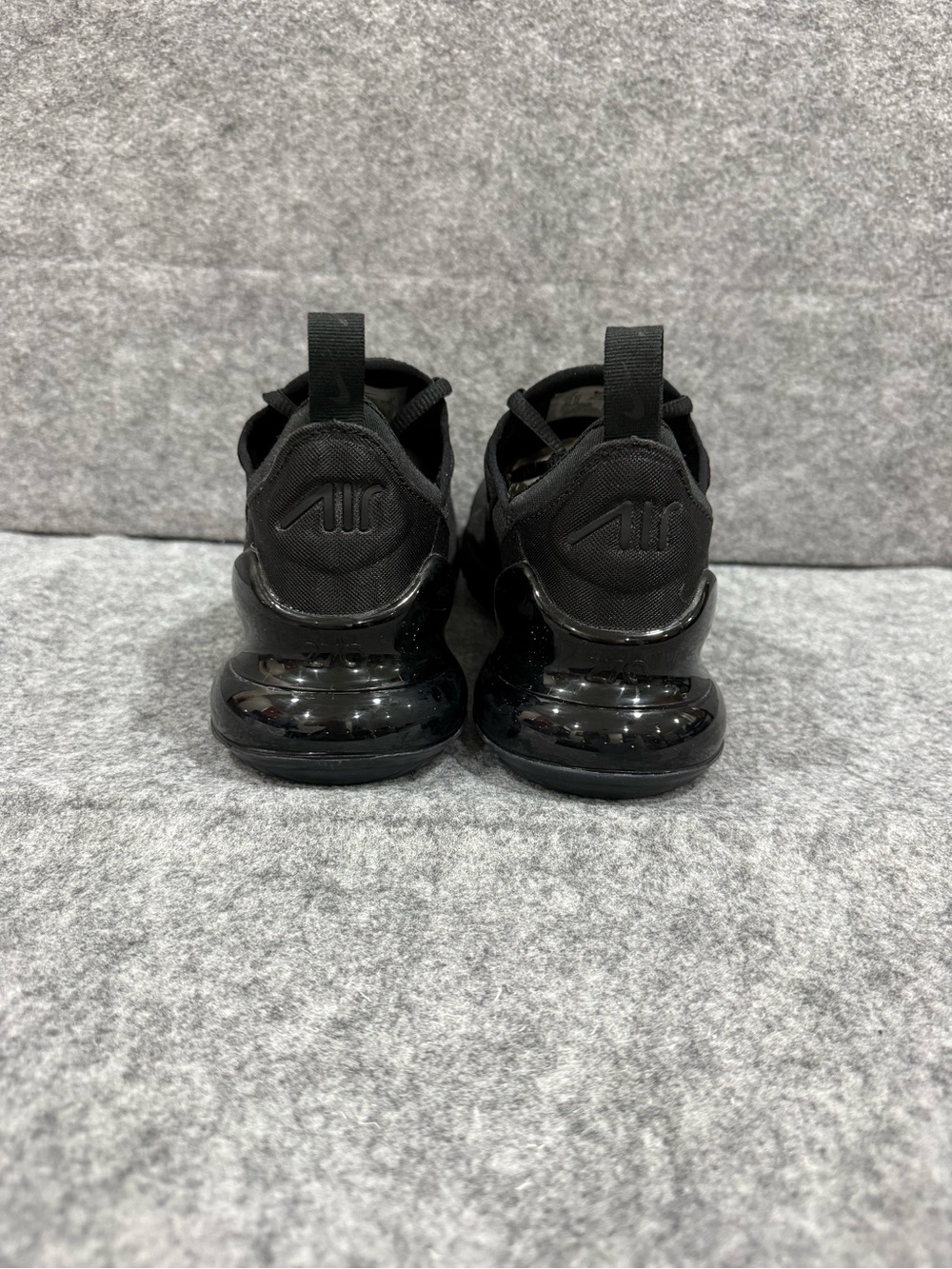 Women's size 7 Air Max 270 Tripe Black - Picture 6 of 8